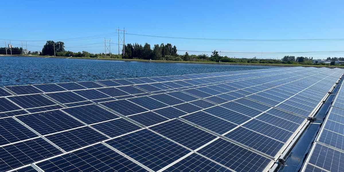 Benefits of Floating Solar Panels Explained
