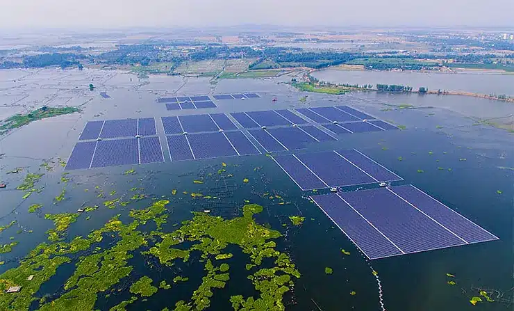 Floating Solar Panels Generating Clean Energy Over Water - Exemplifying Floating Solar Projects for Renewable Power Generation